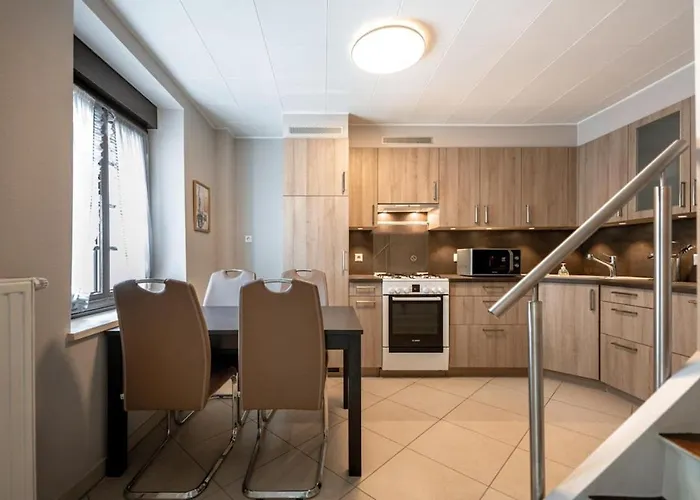 An Entire Spacious House Near To The City Centre